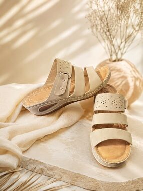 American Exchange Memory Foam Slide Sandals Beige Comfort Wedge 9.5W